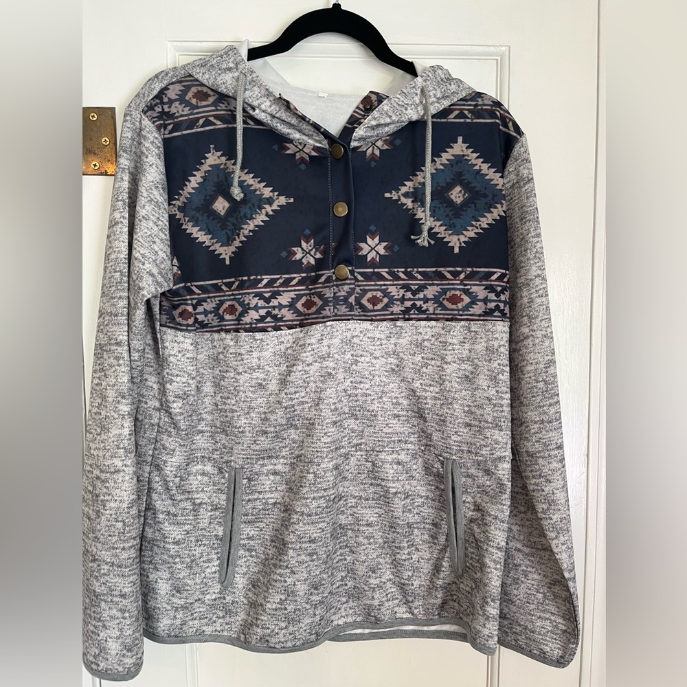 Women’s quarter snap hoodie sweatshirt purchased from Rod’s Western wear